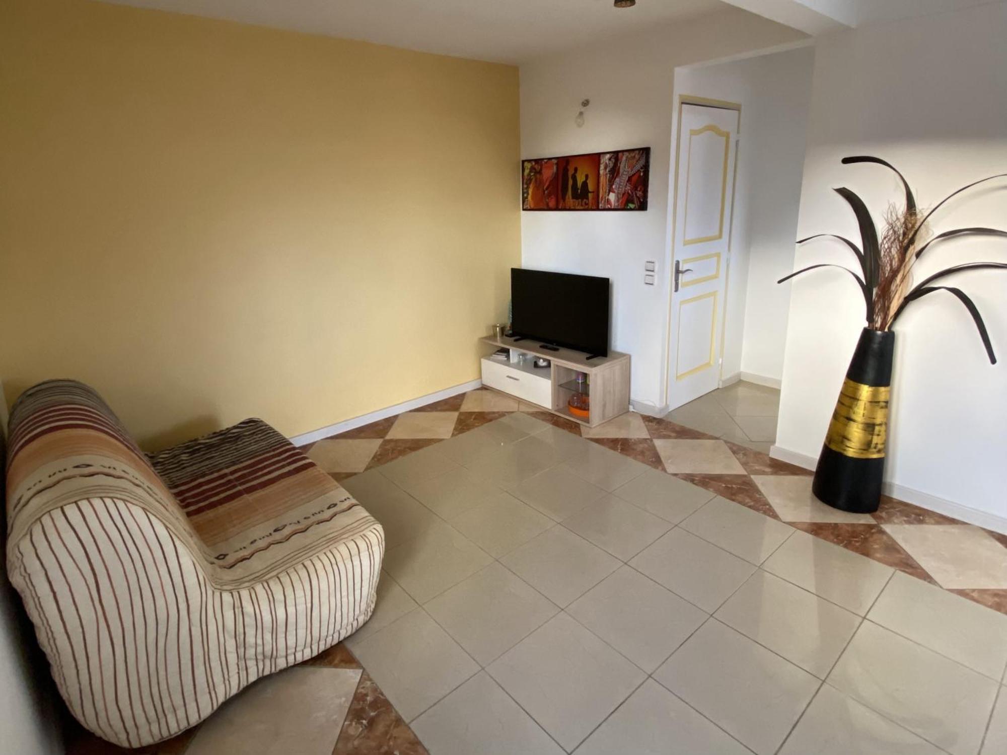 Appartement T2 - Vue Campagne Льо Робер Екстериор снимка